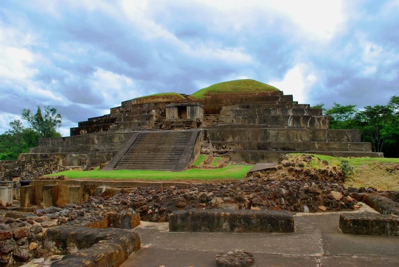 Tazumal, Salvador