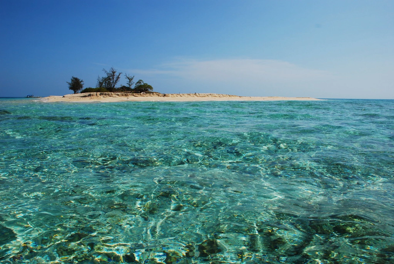 Cresta de Gallo Island, Philippines