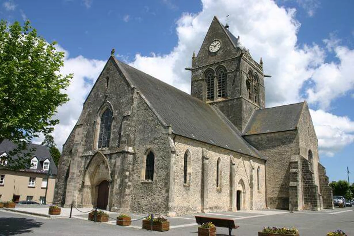 Église Notre-Dame-de-l'Assomption de Sainte-Mère-Église, France