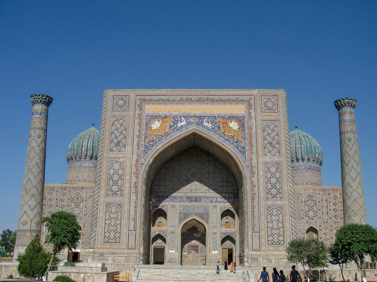 Médersa Cher-Dor, Ouzbékistan