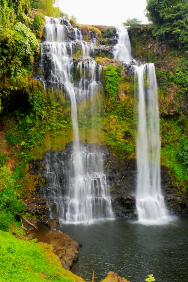 Tad Gneuang Waterfall, Laos