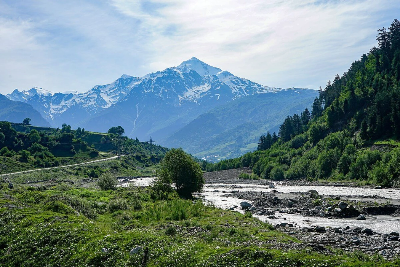 Pic Tetnouldi, Géorgie