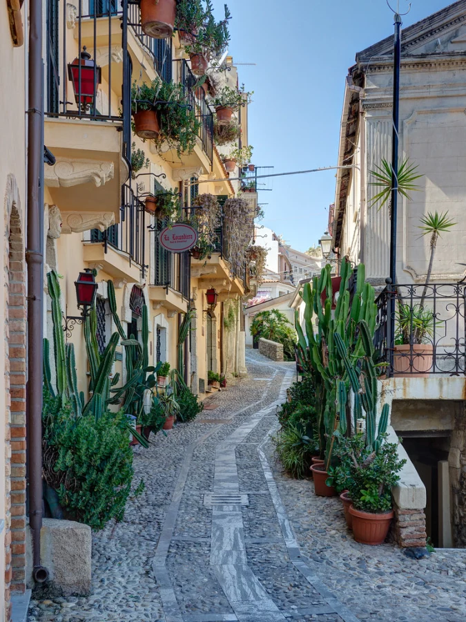 Via Chianalea, Italie