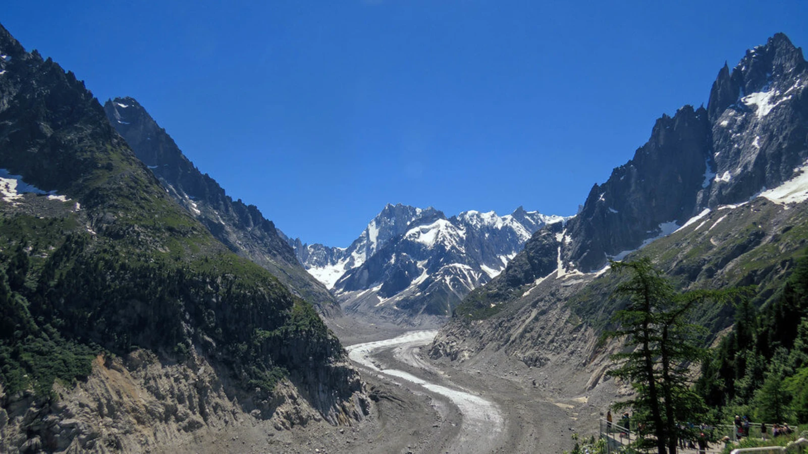 Glacier de Talèfre, France