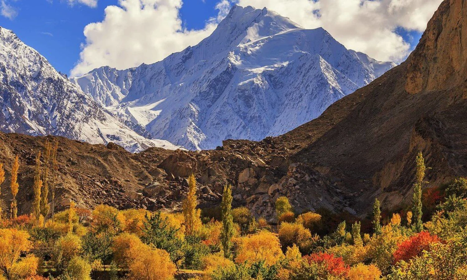 Rakaposhi, Pakistan
