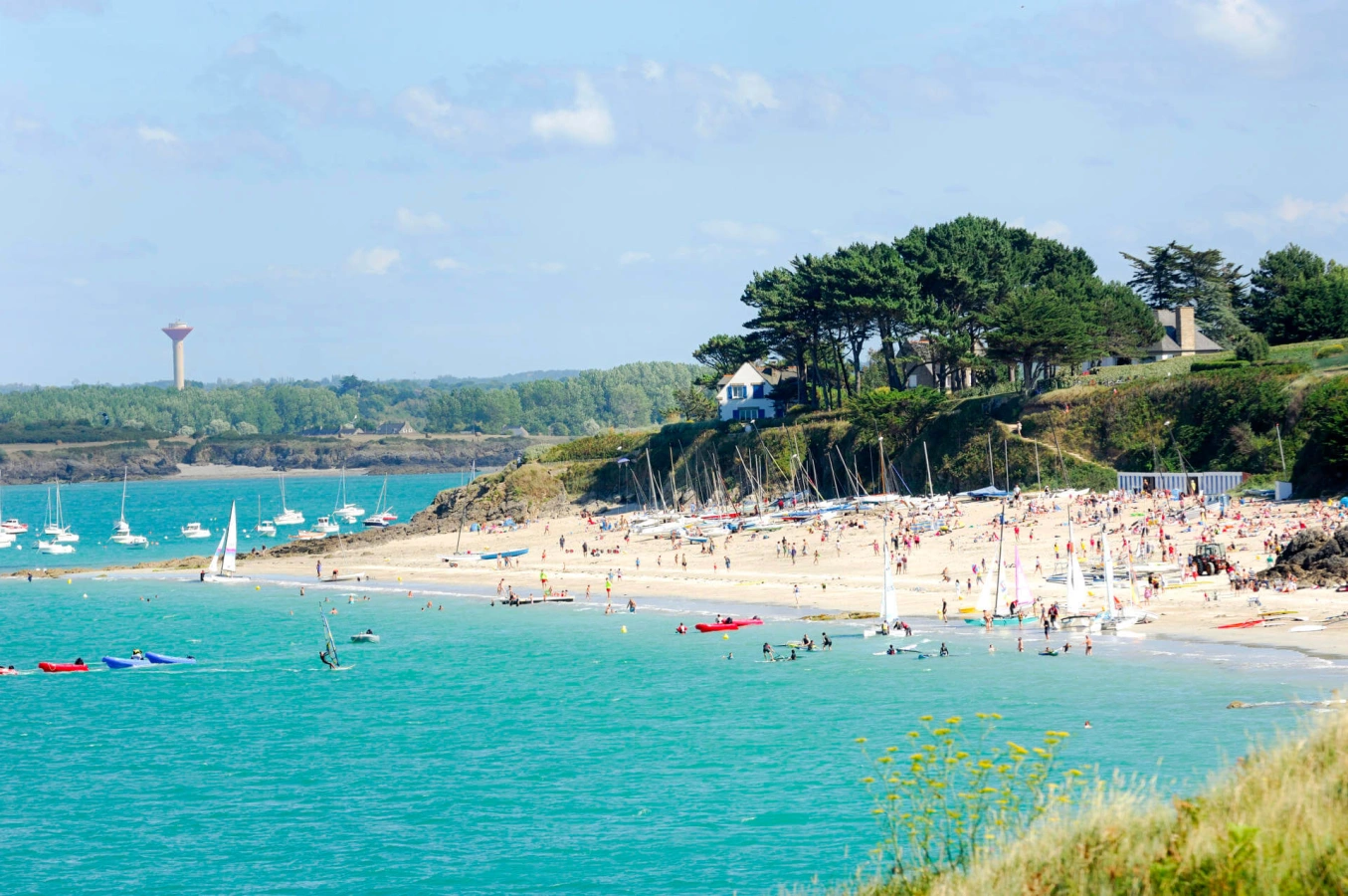 Plage du Rougeret, France