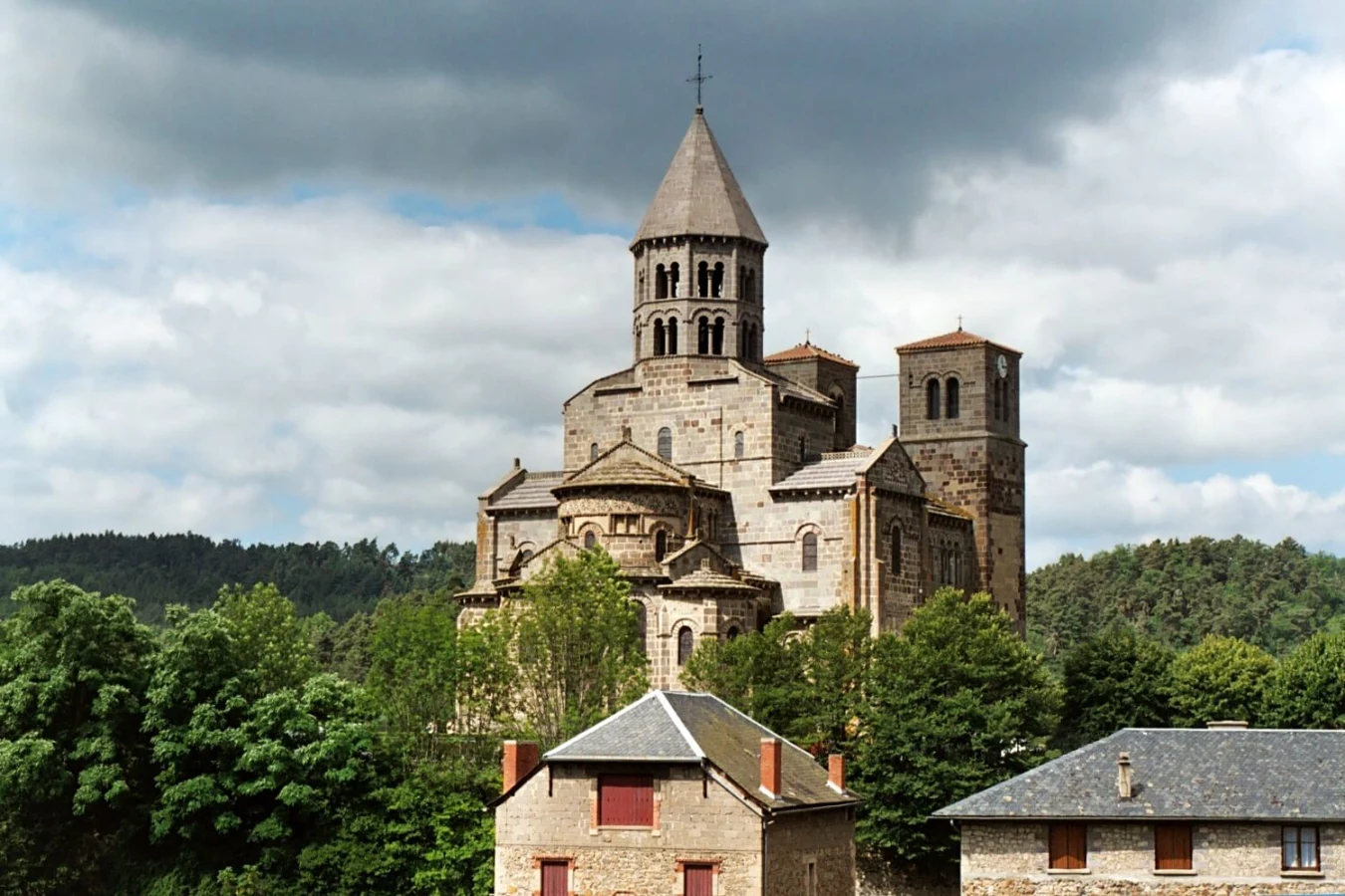 Église de Saint-Nectaire, France
