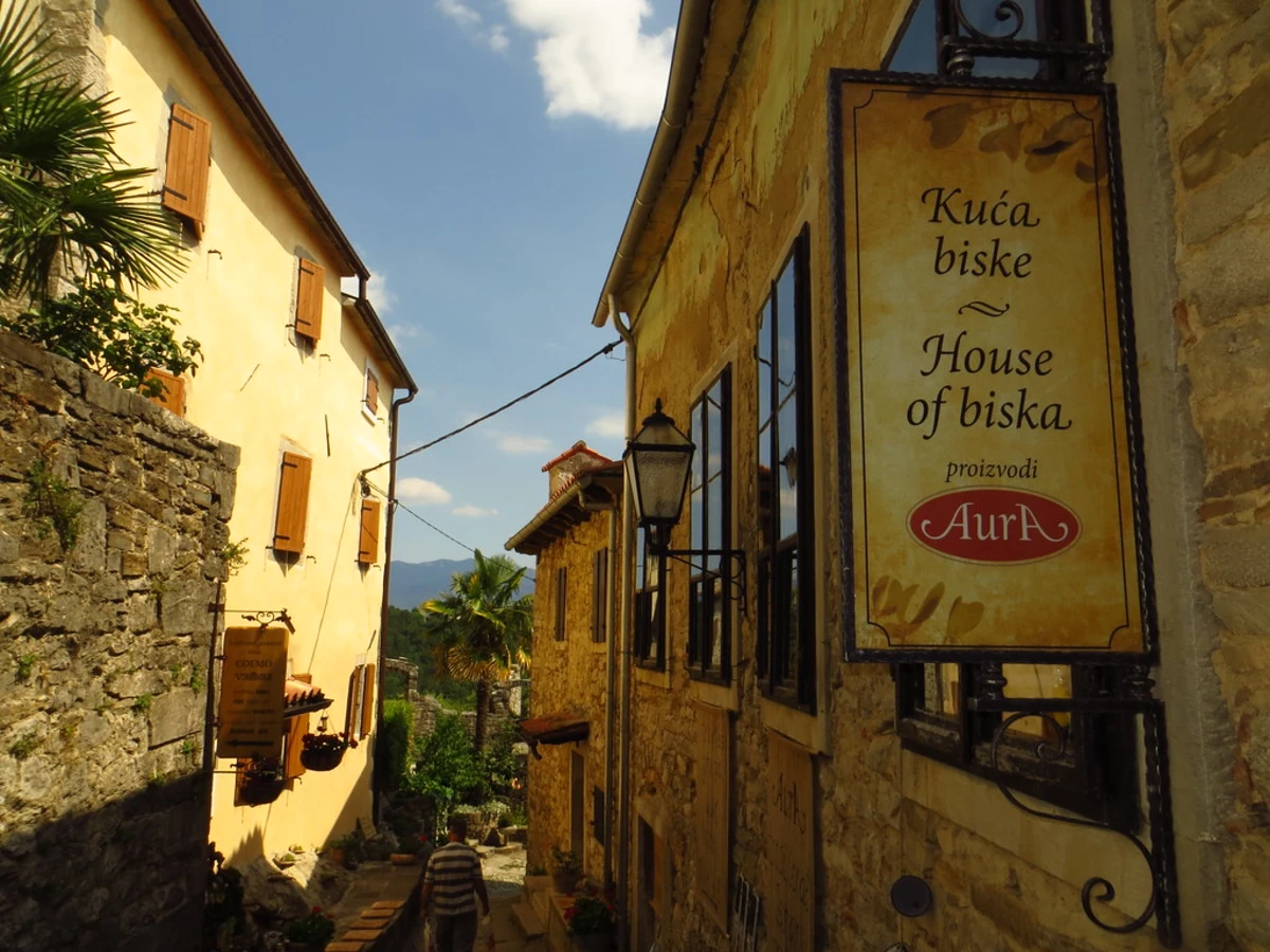 Hum, Croatie