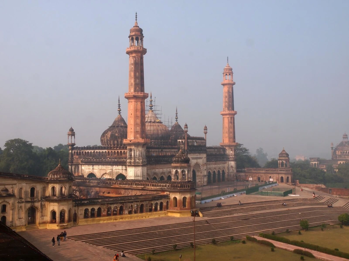 Imambara Bara, Inde