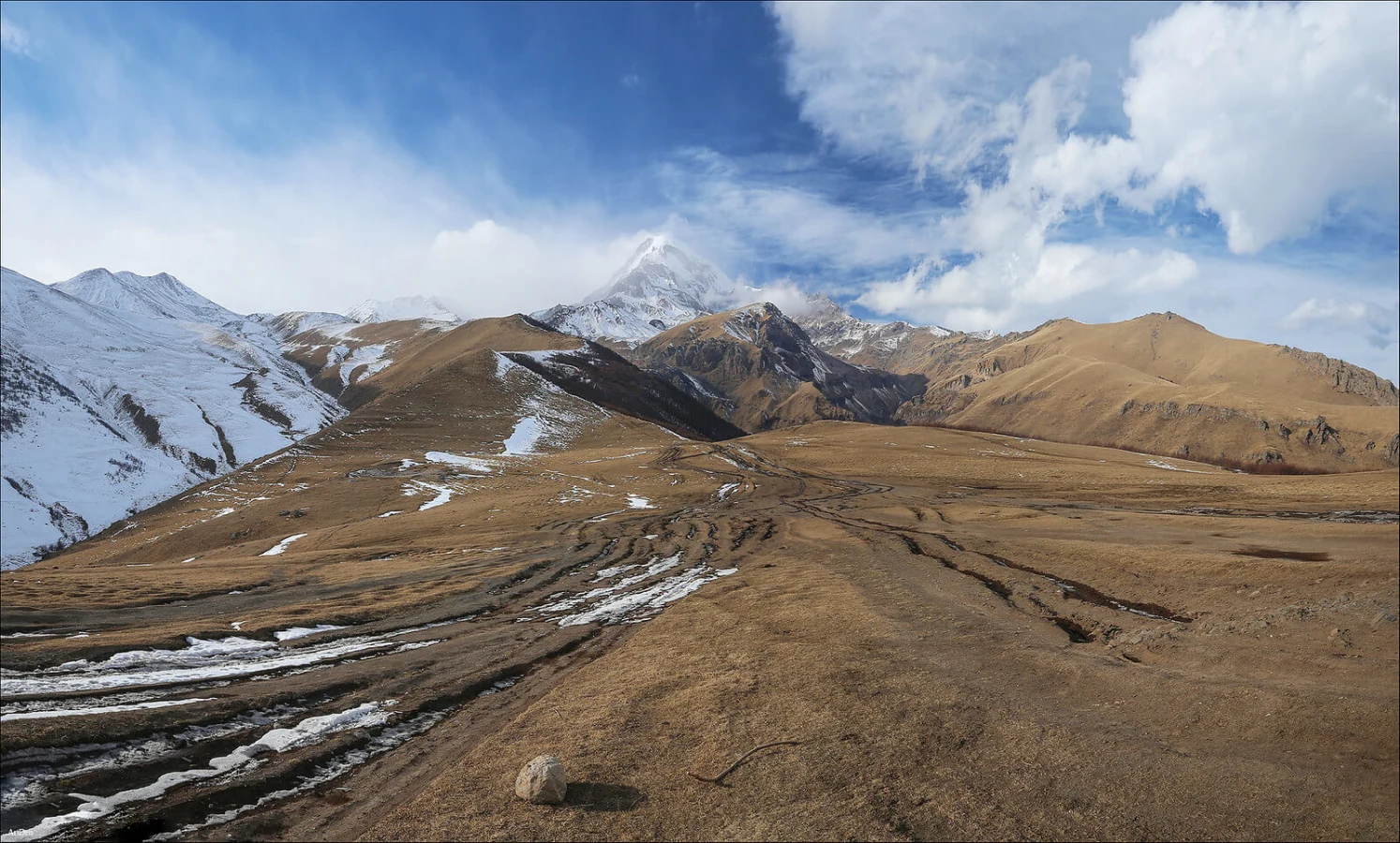 Mont Kazbek, Géorgie