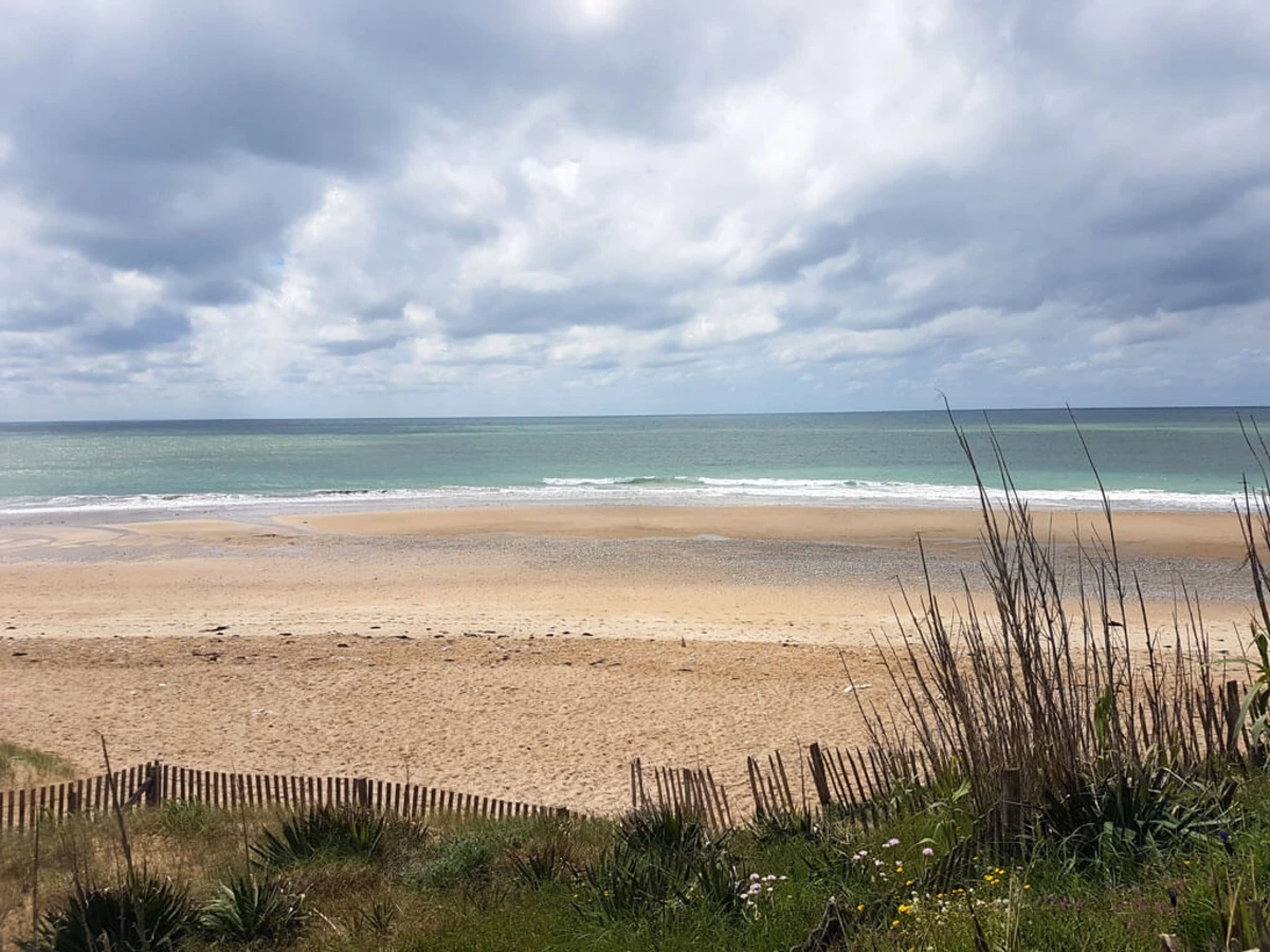 Plage des Huttes, France