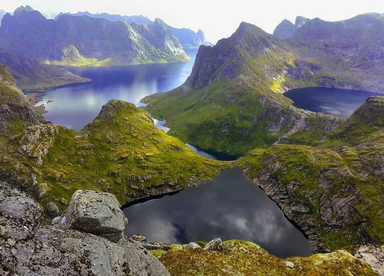 Hermannsdalstinden, Norvège