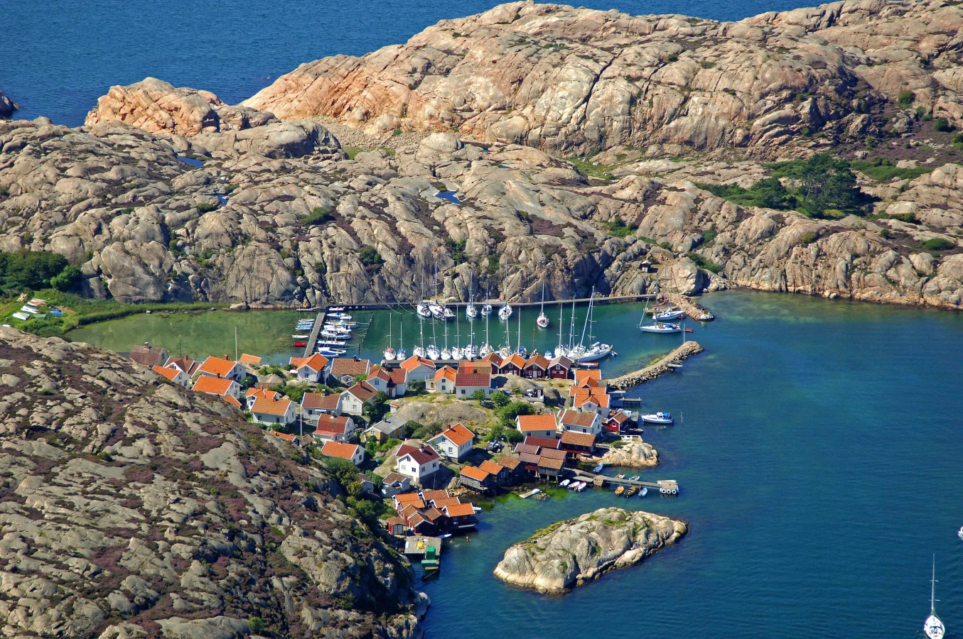 Lilla Korno, Suède
