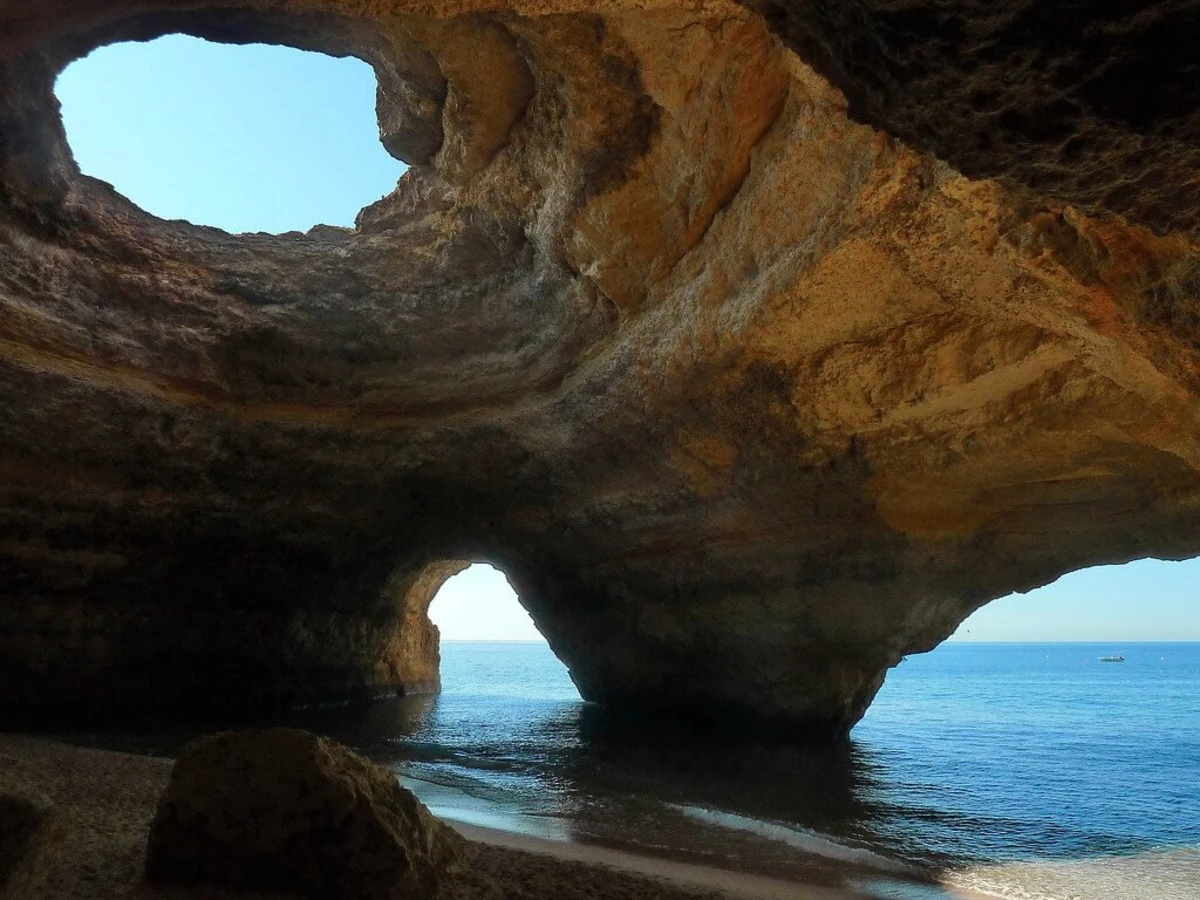 Algar de Benagil, Portugal