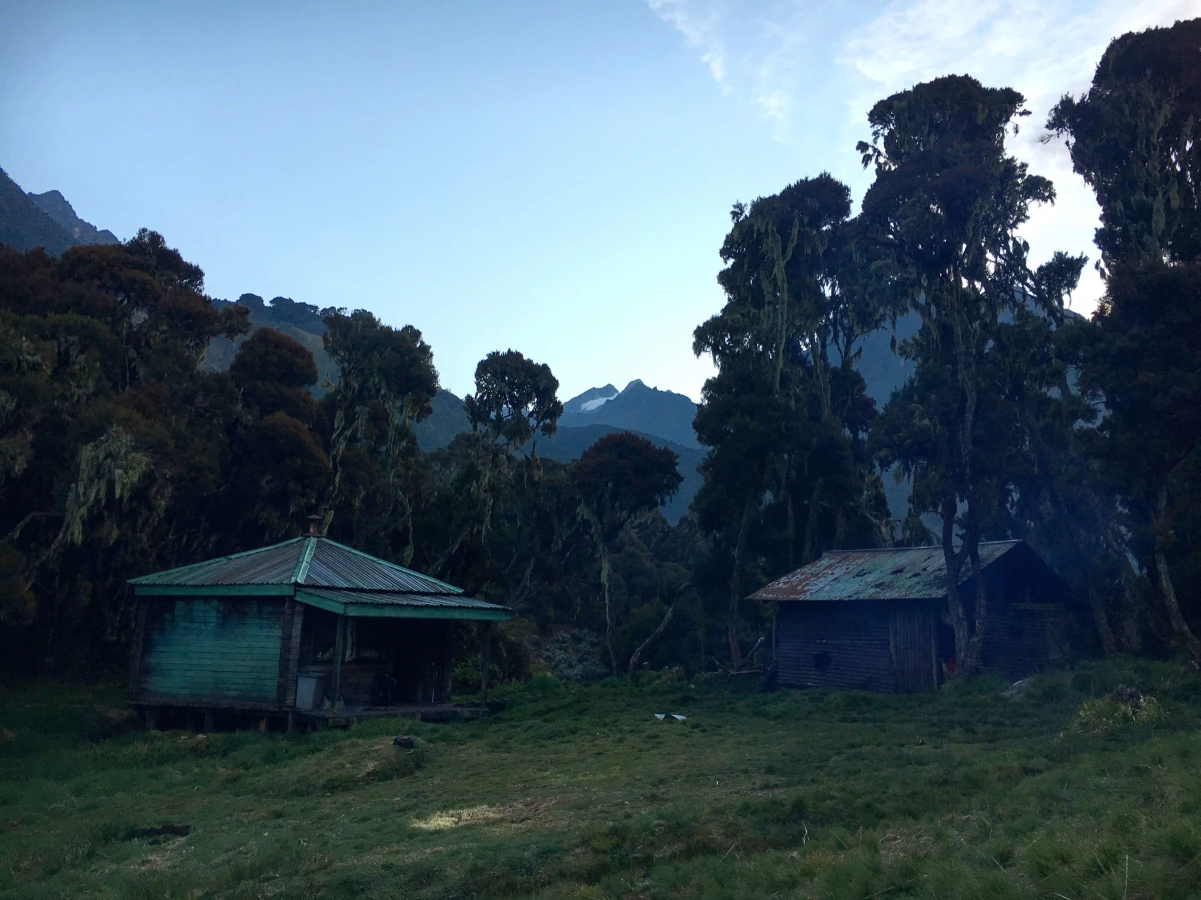 John Matte Hut, Ouganda