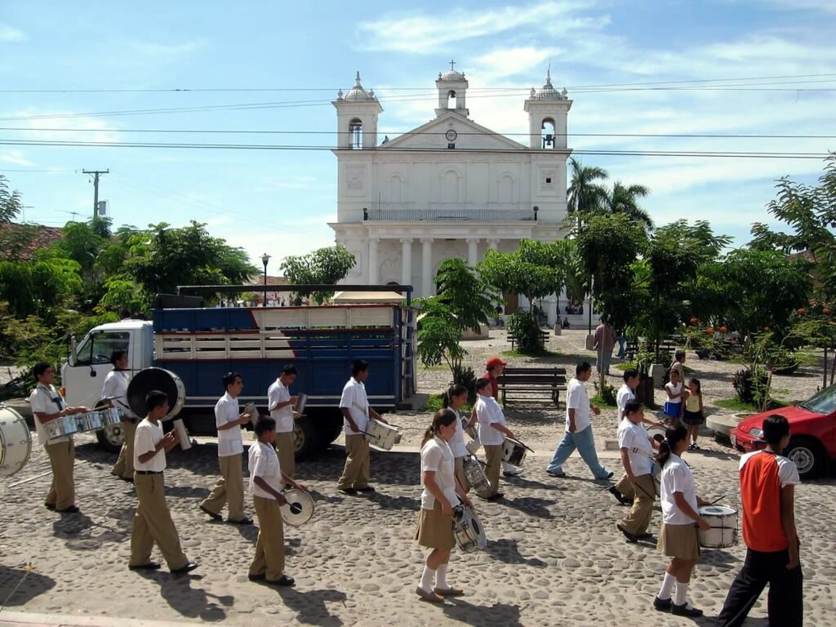Iglesia Santa Lucía, Salvador