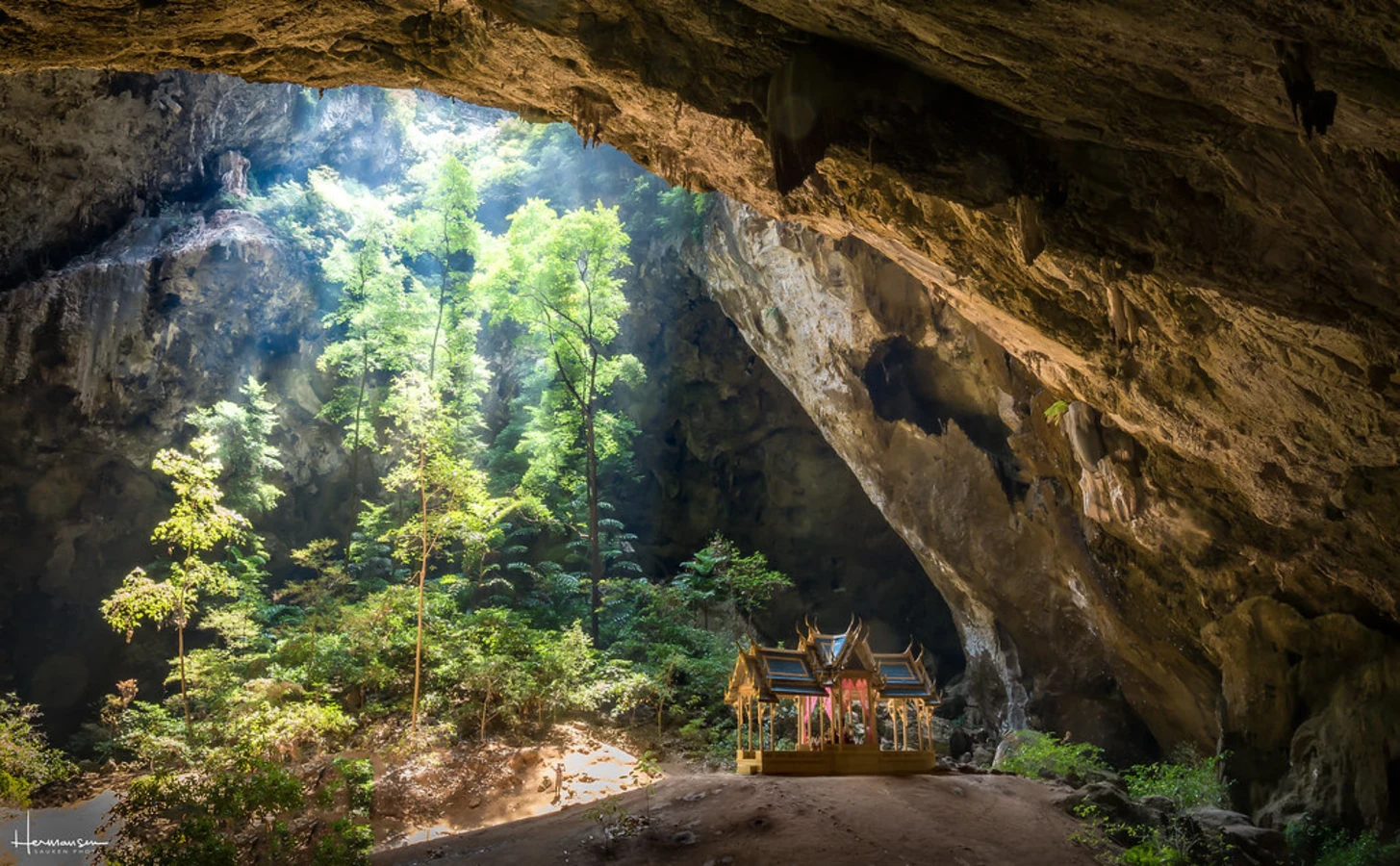 Grotte de Phraya Nakhon, Thaïlande