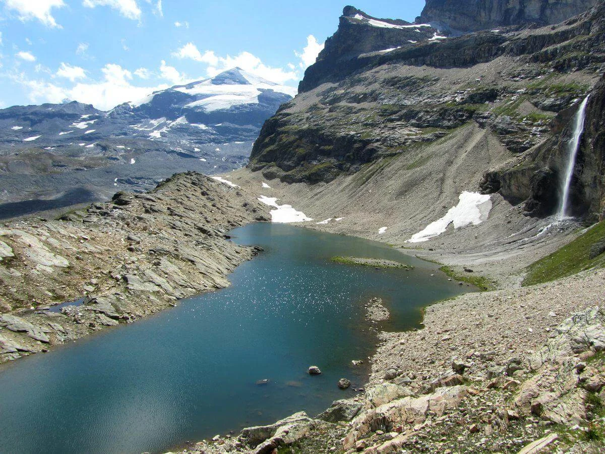 Lac de la Roche Ferran, France