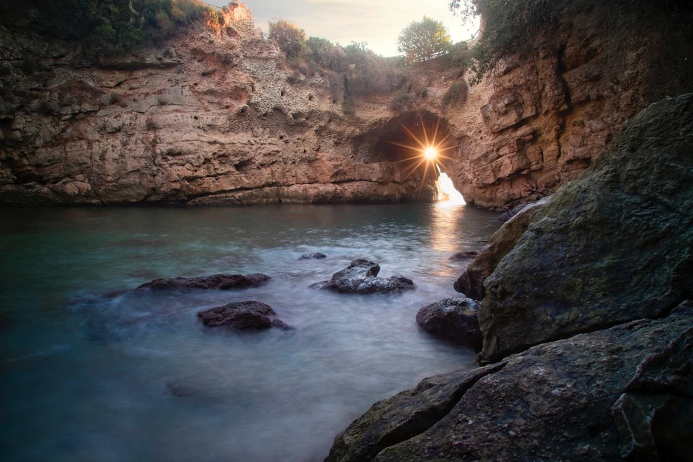 Bagni della Regina Giovanna, Italie