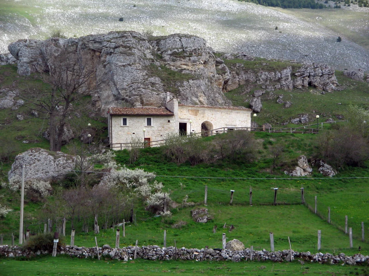 Ermitage Saint-Michel-Archange, Italie