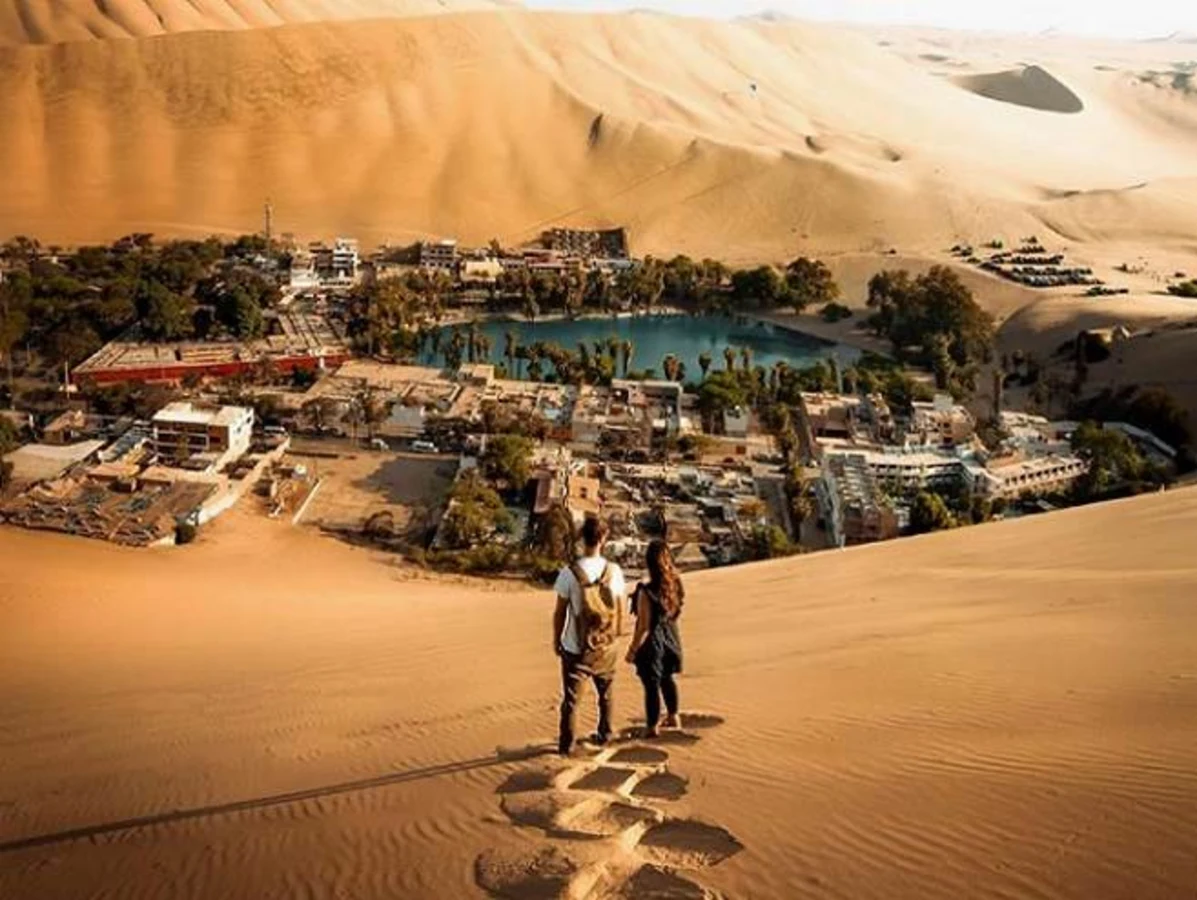 Laguna Huacachina, Pérou