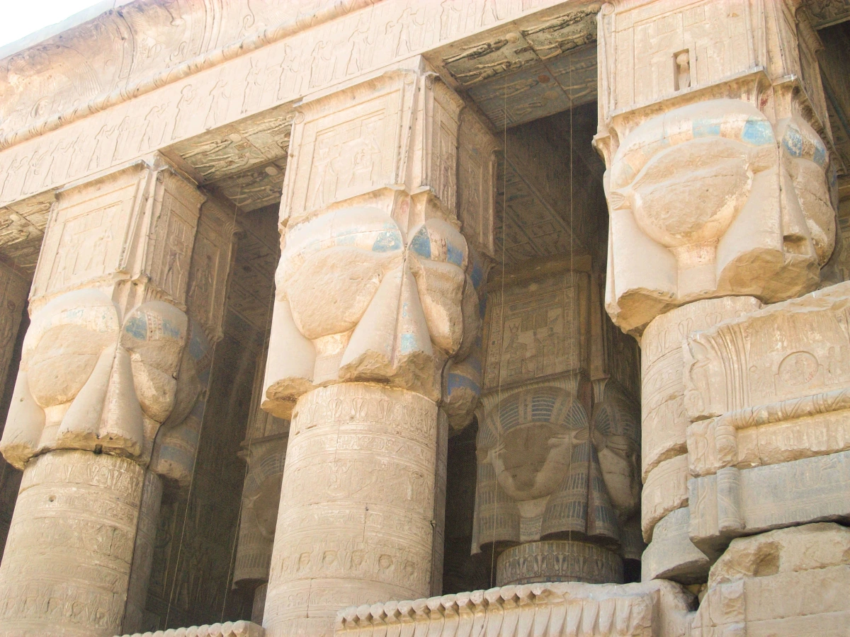 Temple d'Hathor, Égypte