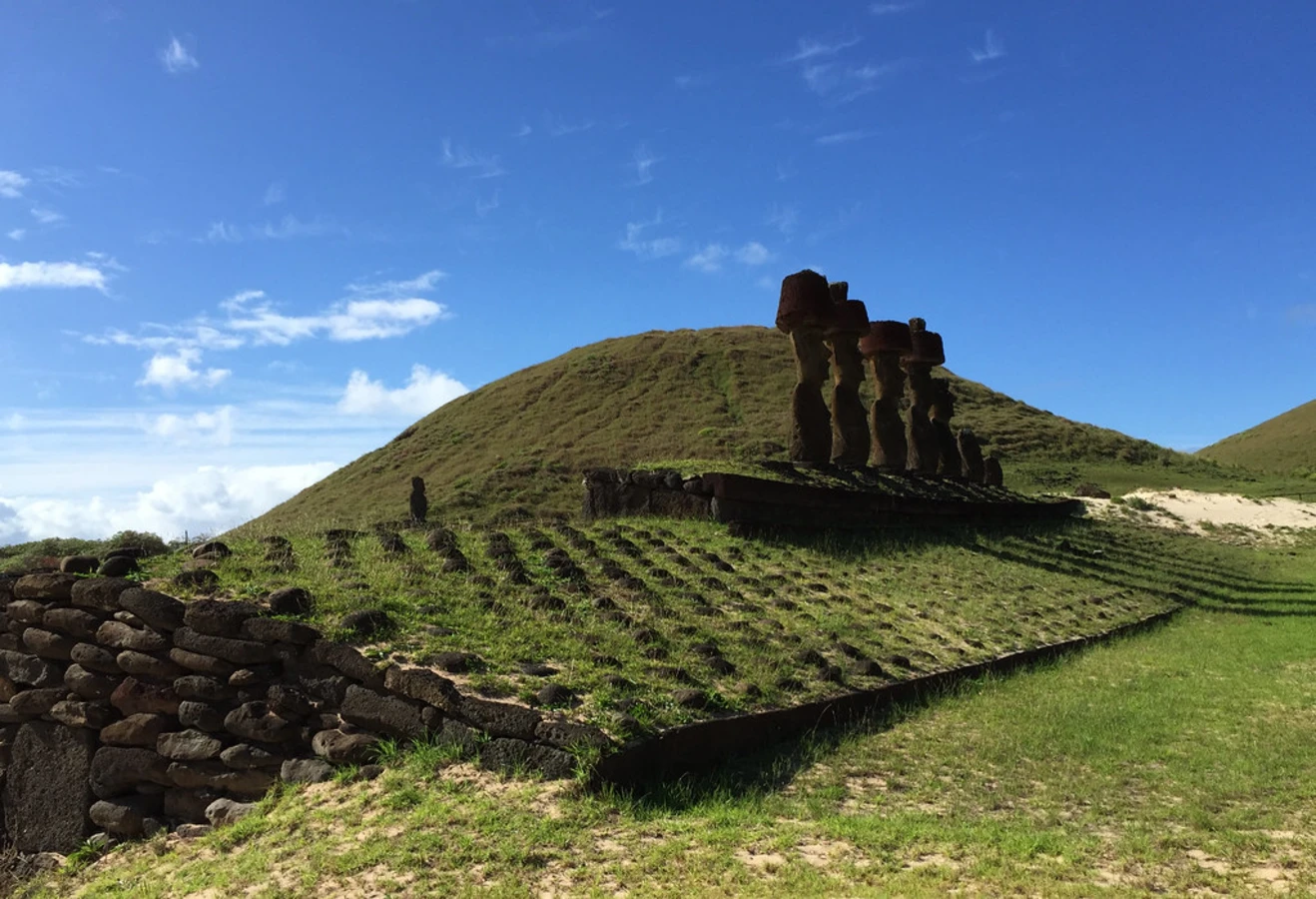 Ahu Nau Nau, Chili, Île de Pâques