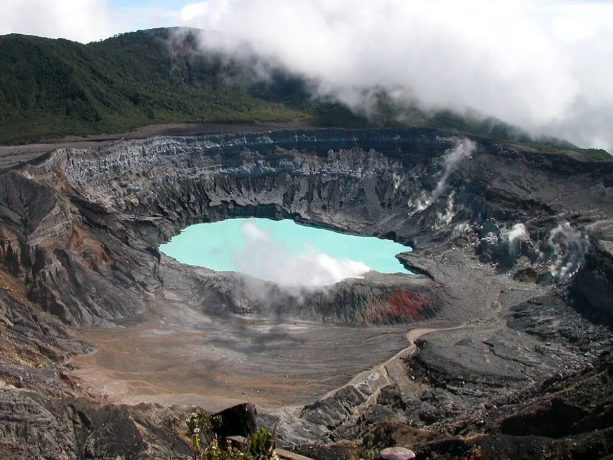 Laguna Caliente, Costa Rica