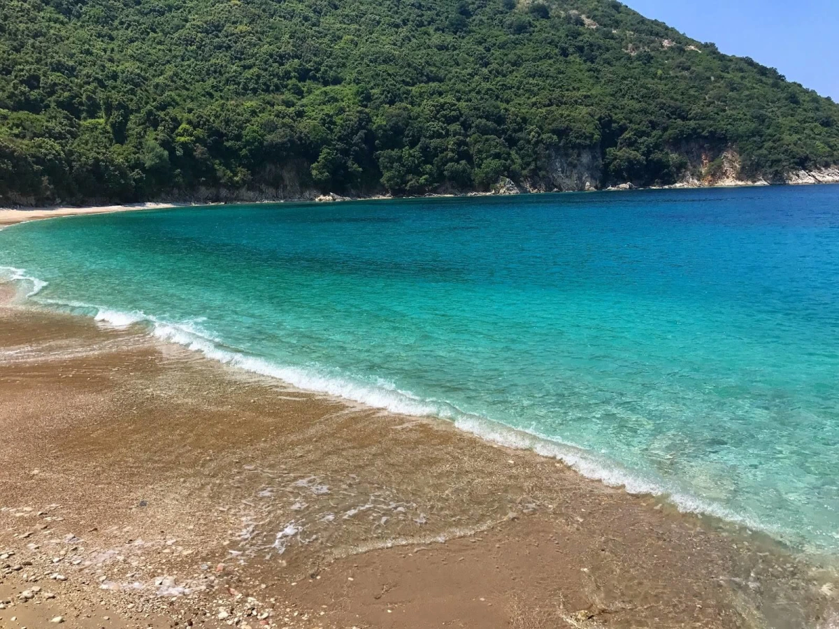 Plage de Kakome, Albanie