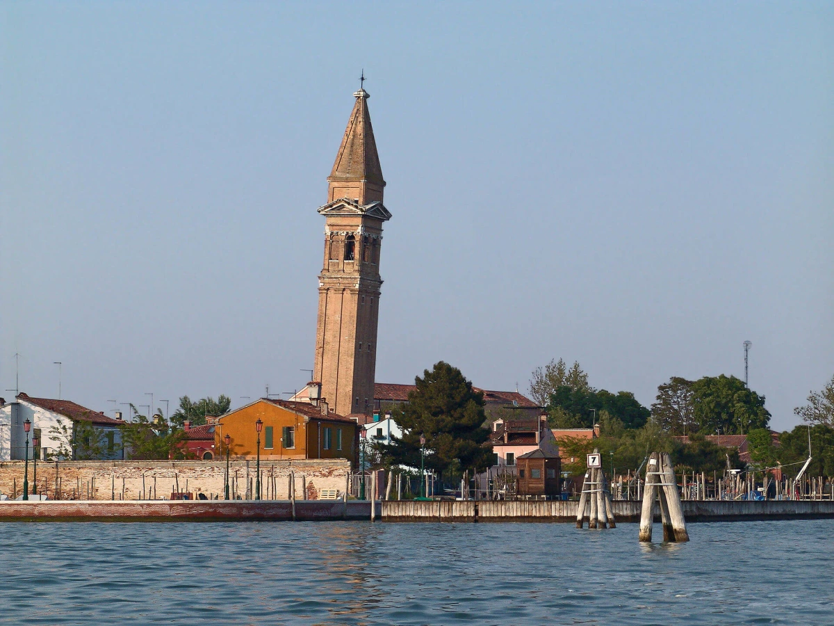 Église San Martino de Burano, Italie