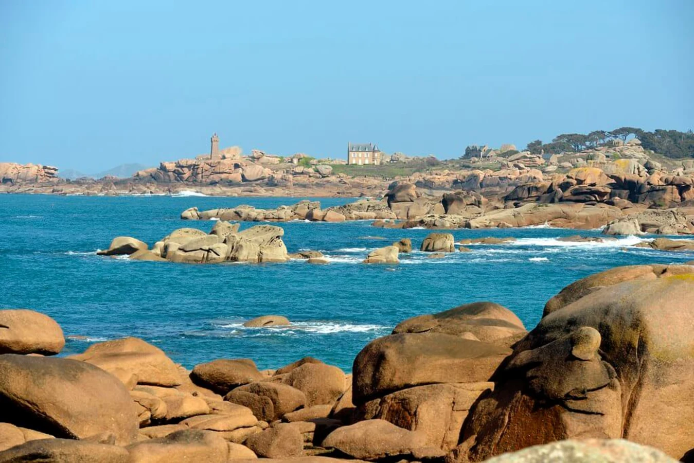 Côte de granit rose, France