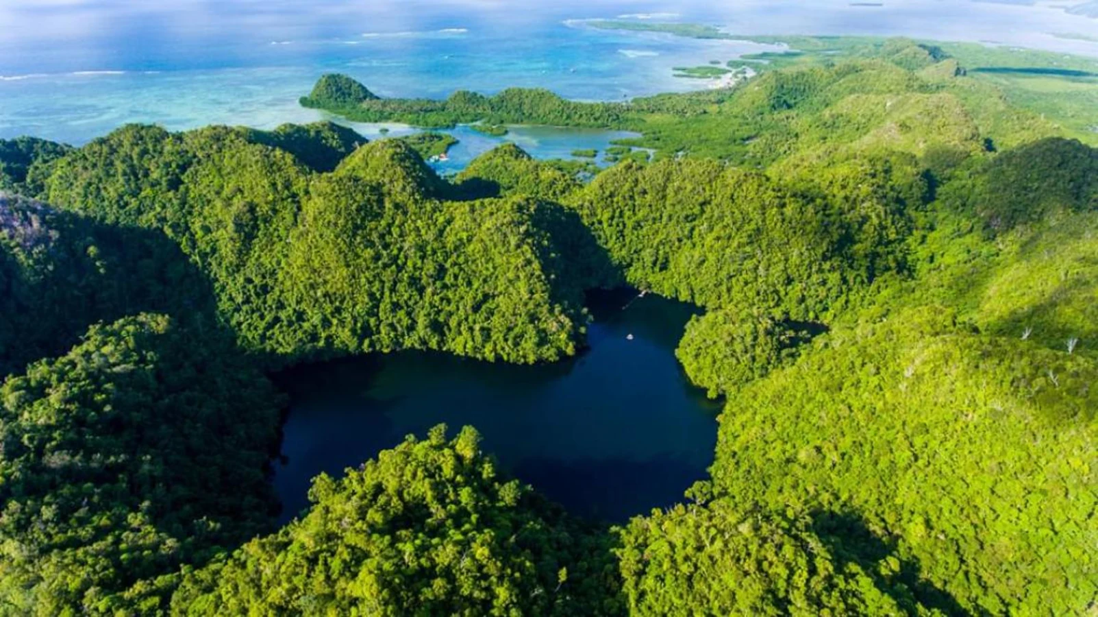 Poneas Lake, Philippines