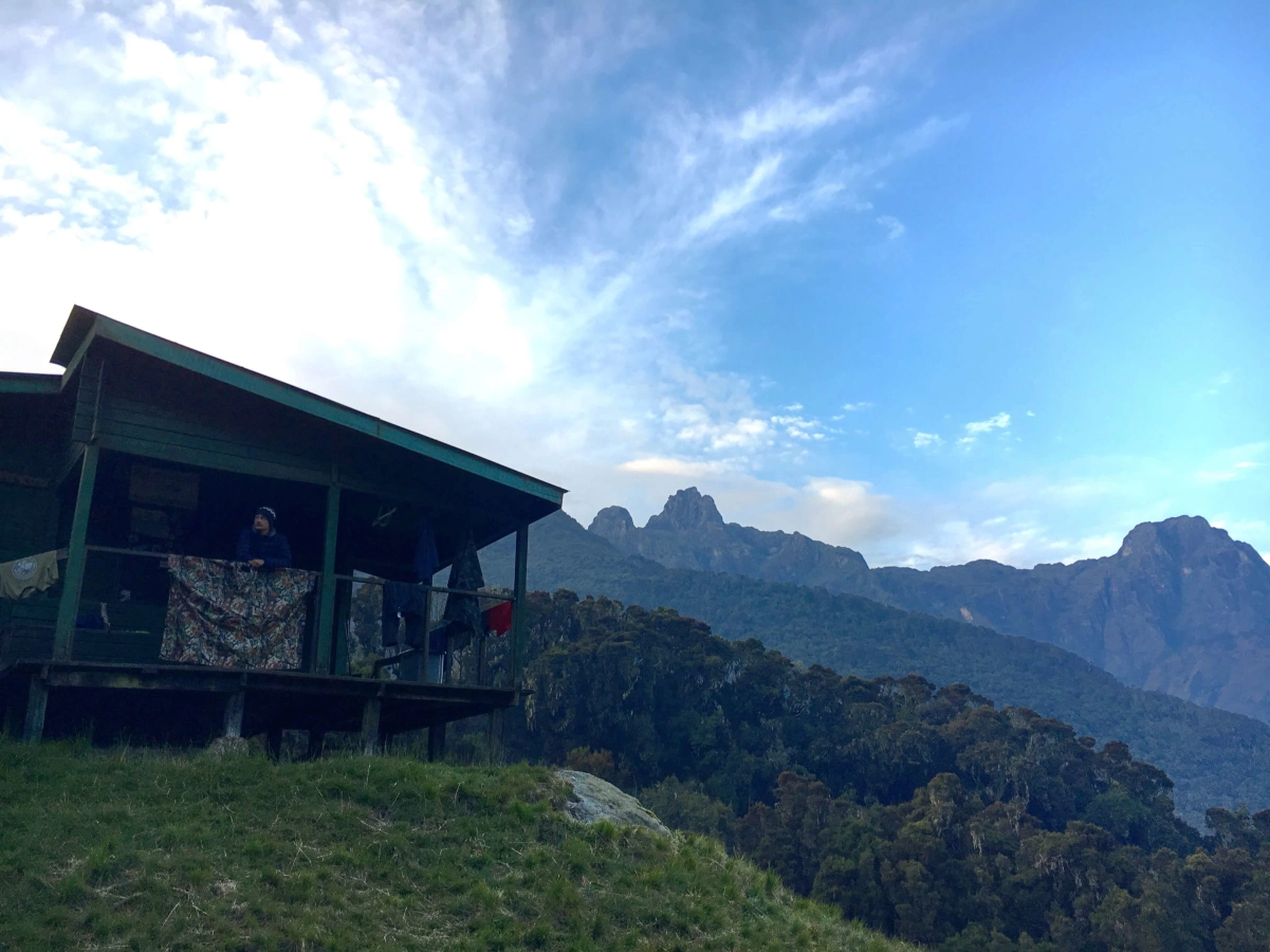 John Matte Hut, Ouganda