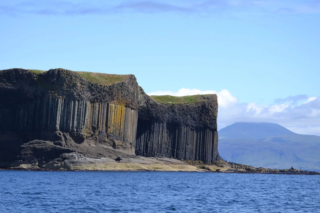 Grotte de Fingal, Écosse
