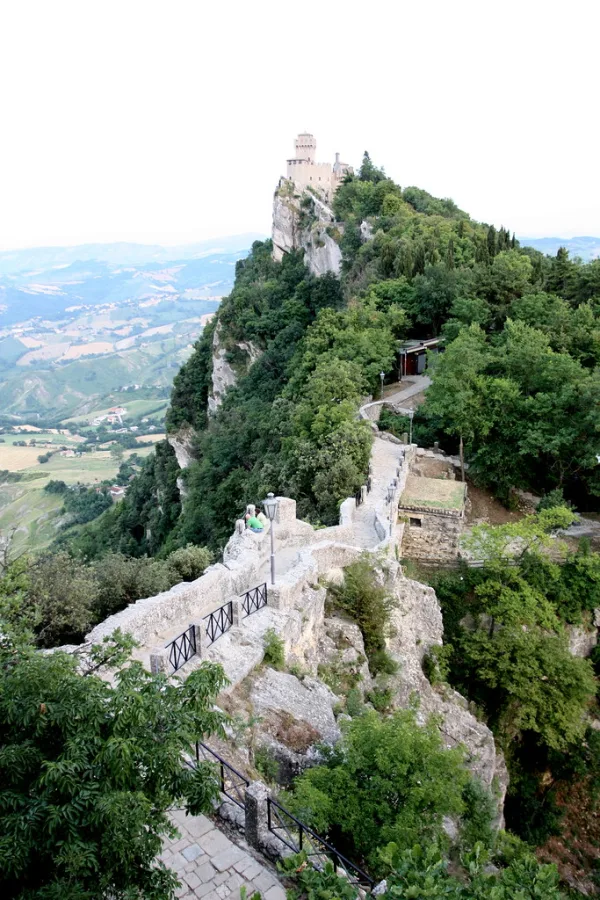 Passo delle Streghe, Saint-Marin