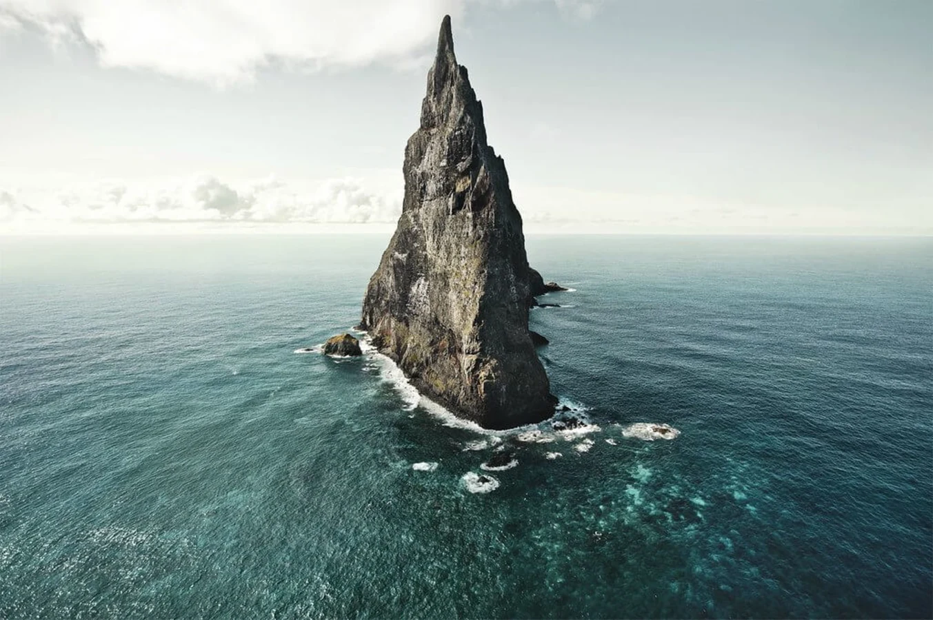 Pyramide de Ball, Australie