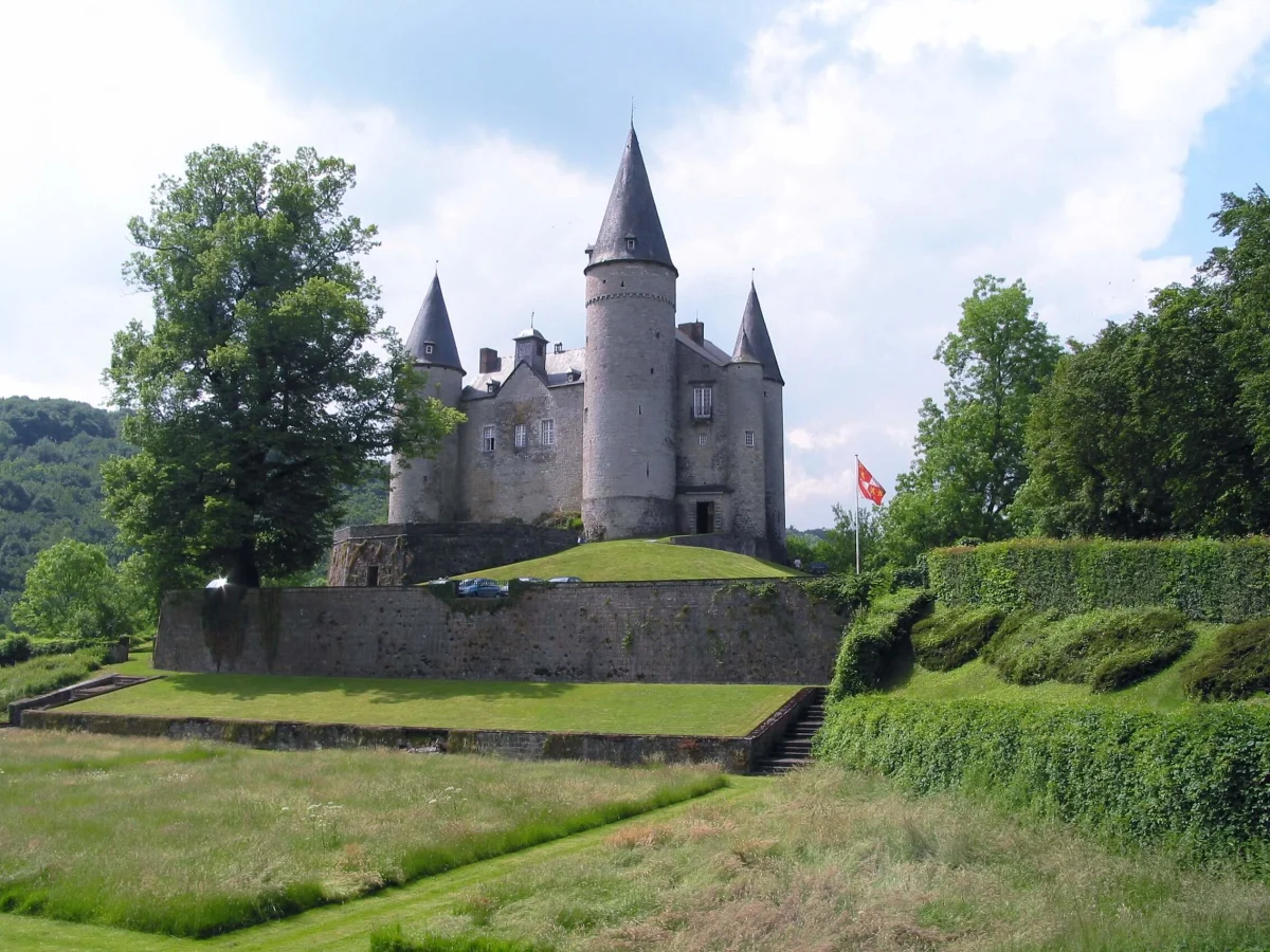 Château de Vêves, Belgique