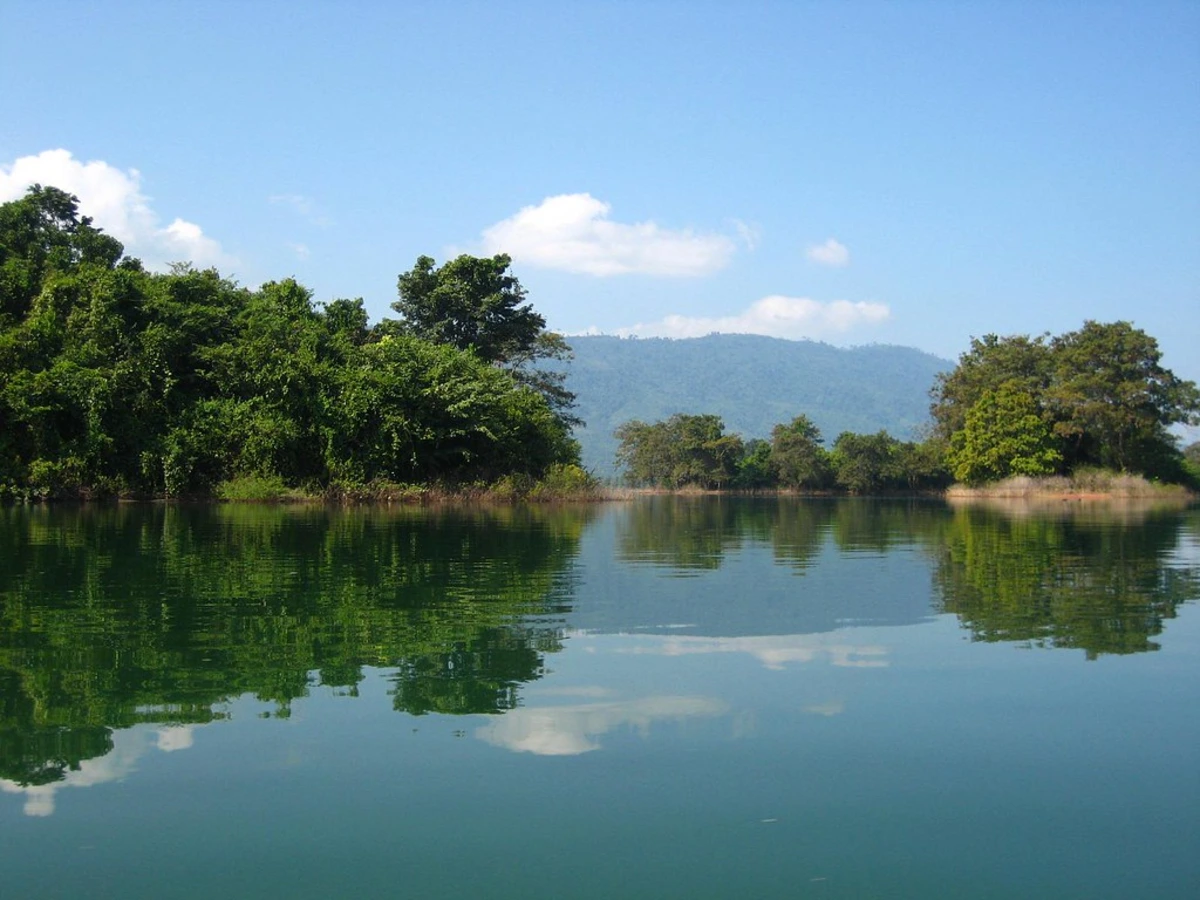 Lac Ang Nam Ngum, Laos