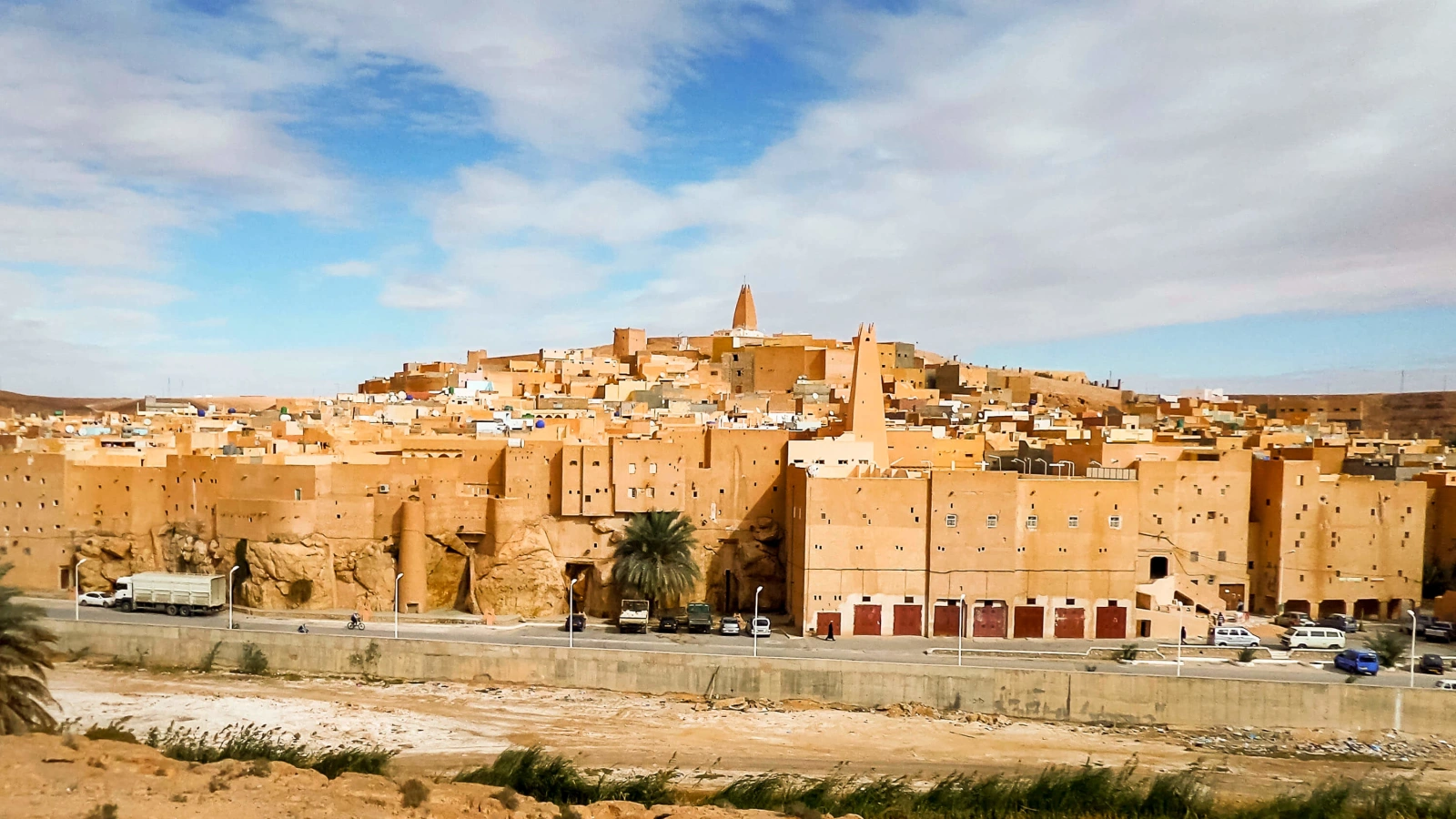 Bounoura, Algérie