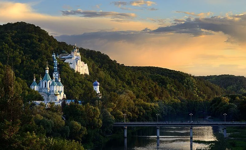 Laure de Sviatohirsk, Ukraine