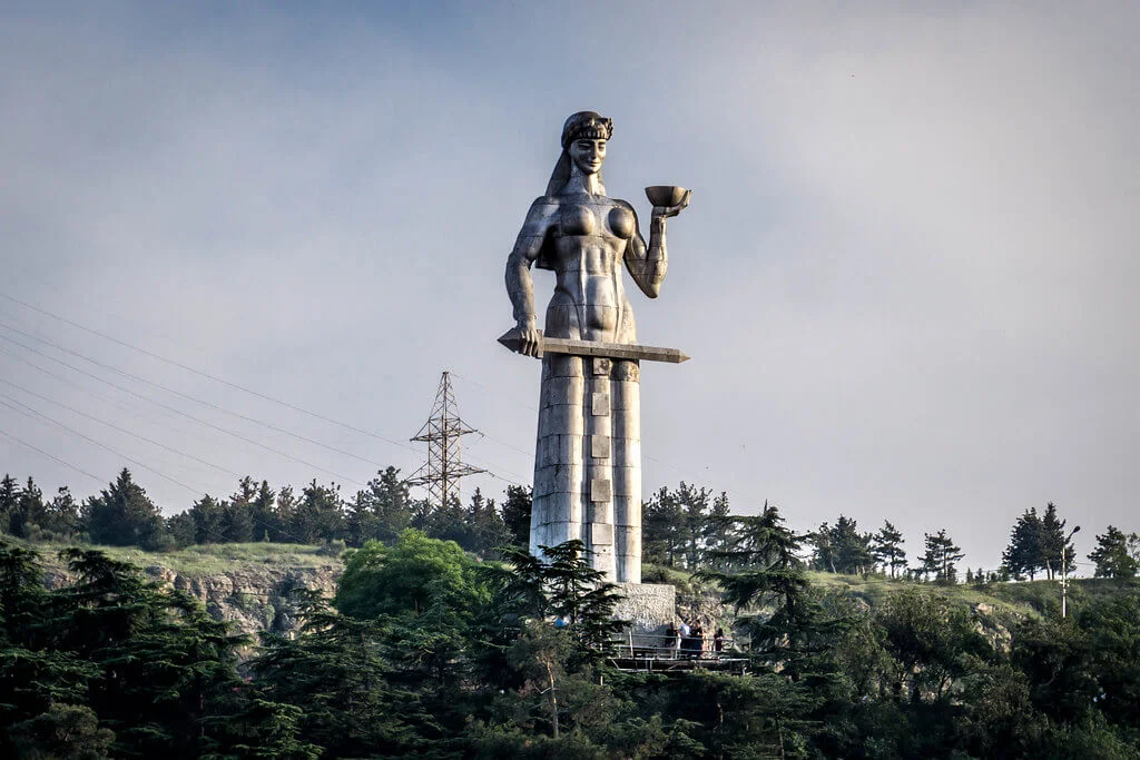 Statue de Kartlis Deda, Géorgie