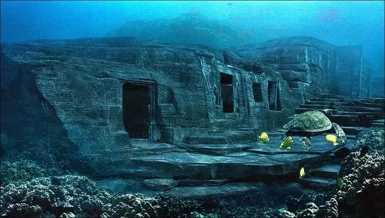 Structure sous-marine de Yonaguni, Japon