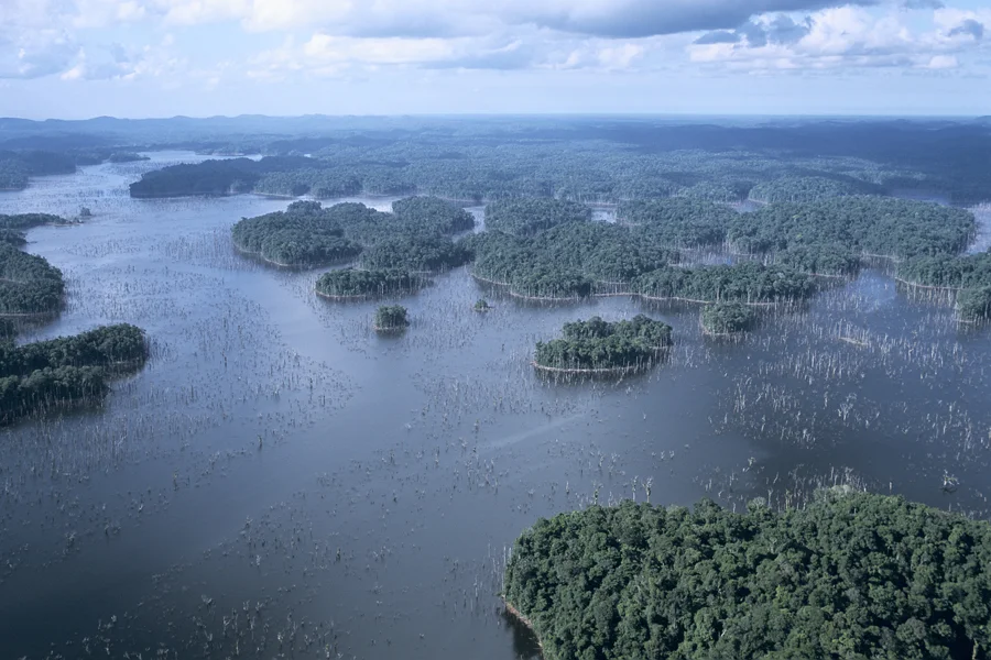 Lac de Petit-Saut, Guyane française