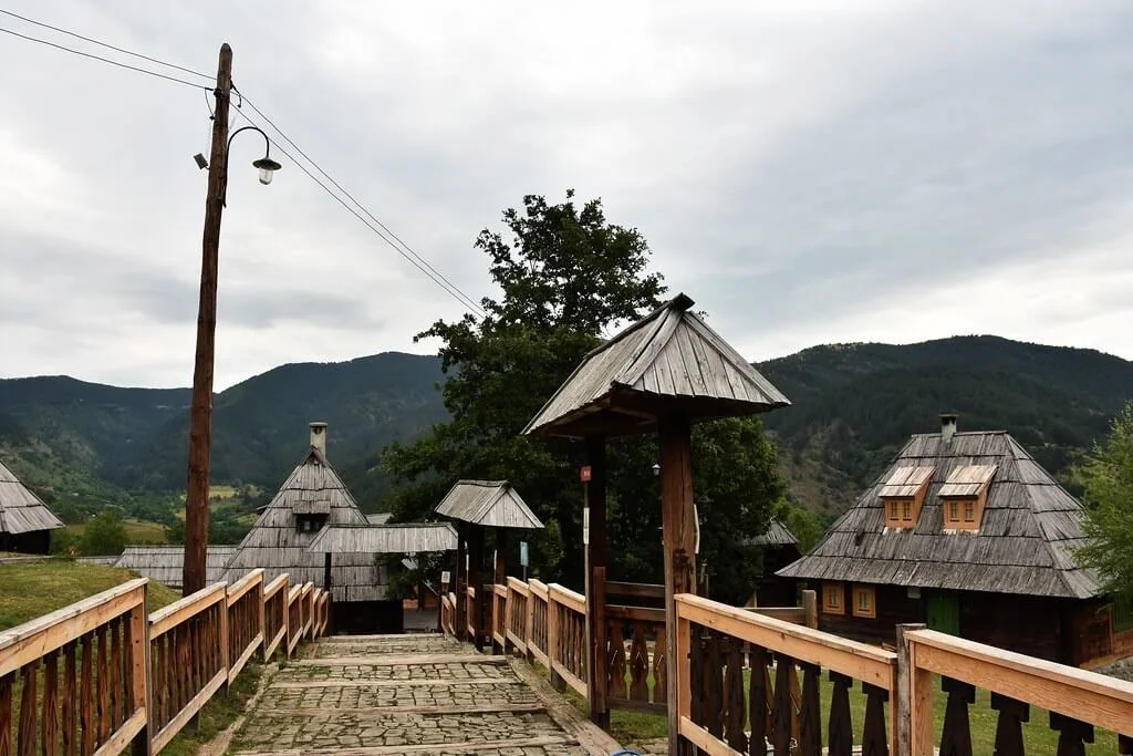 Kustendorf, Serbie