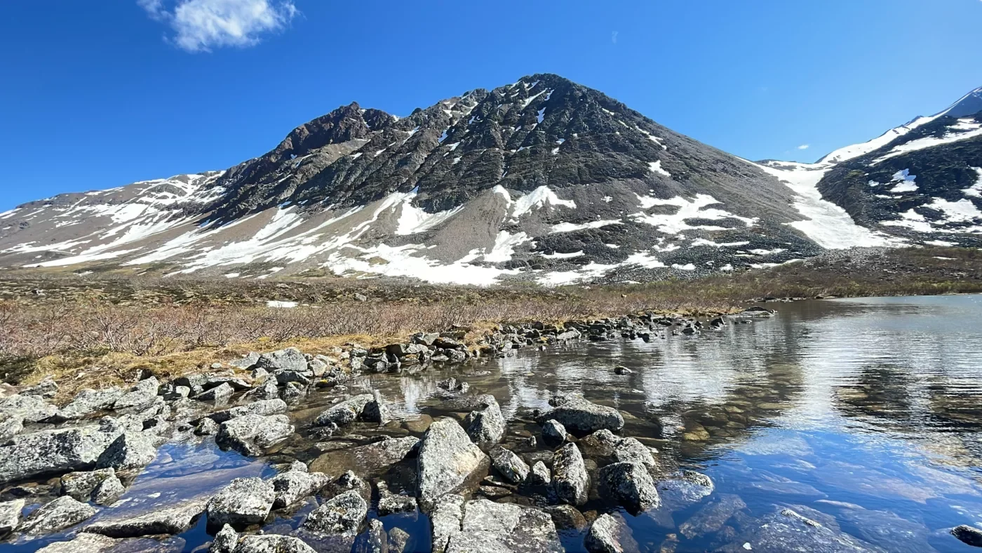Grizzly Lake, Canada