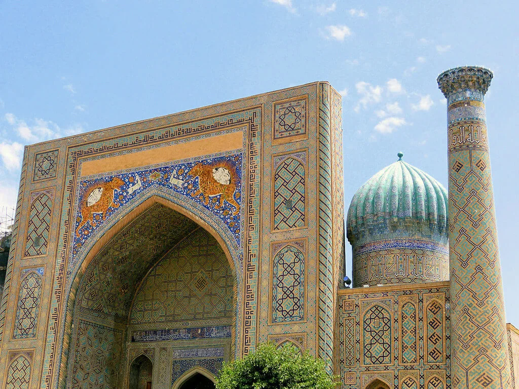 Médersa Cher-Dor, Ouzbékistan