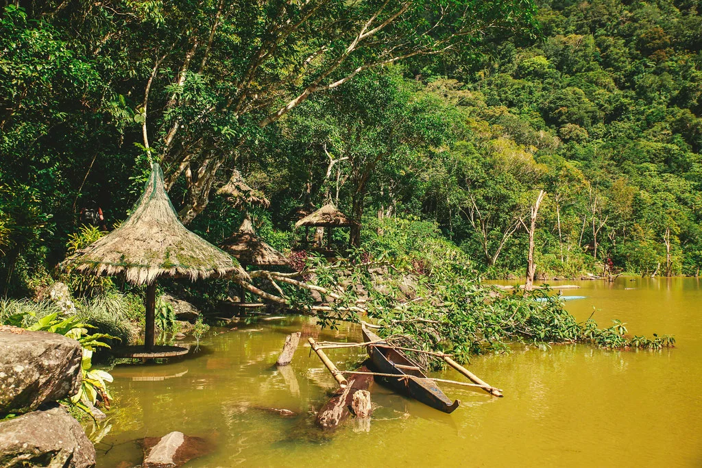 Lake Balinsasayao, Philippines