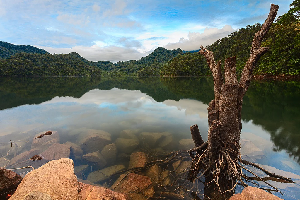 Lake Balinsasayao, Philippines