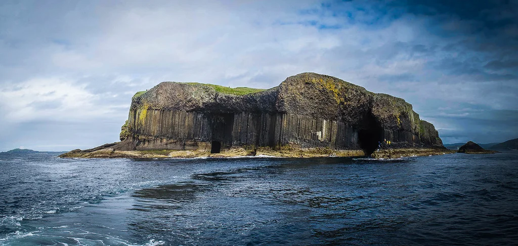 Grotte de Fingal, Écosse