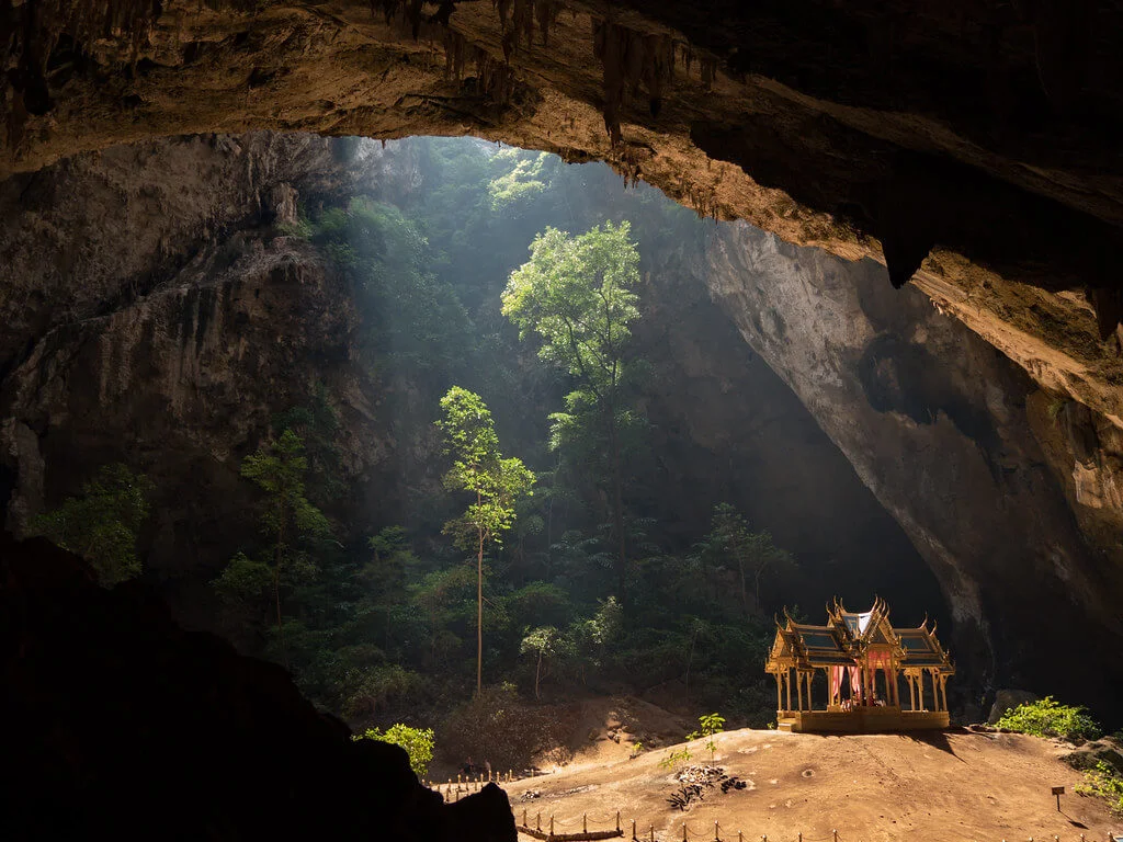 Grotte de Phraya Nakhon, Thaïlande